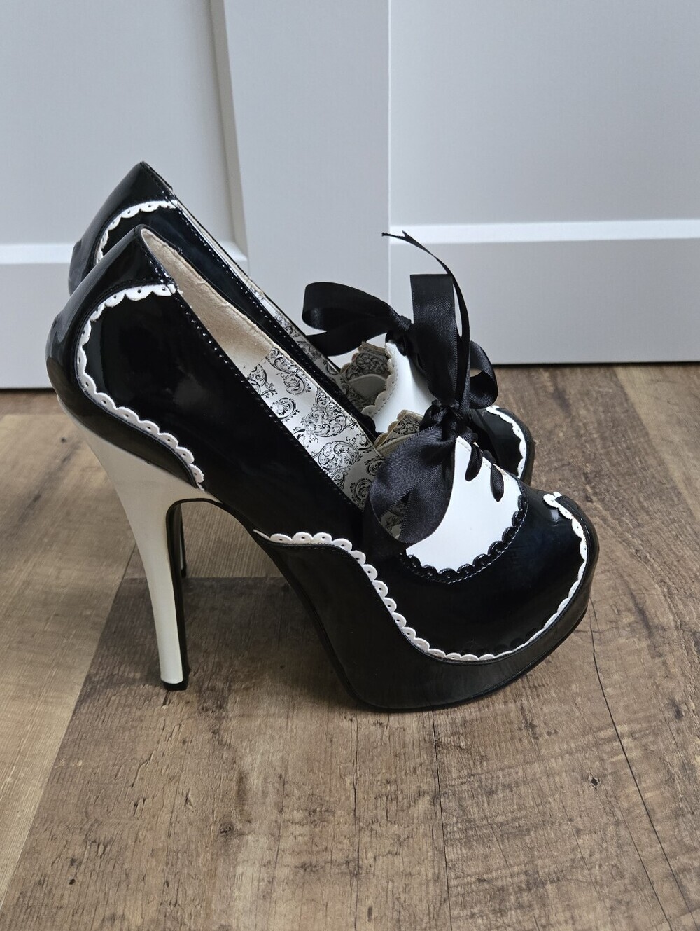 Bordello Teeze-01 Black And White High Heel Platform Pumps Shoes - Picture 3 of 16